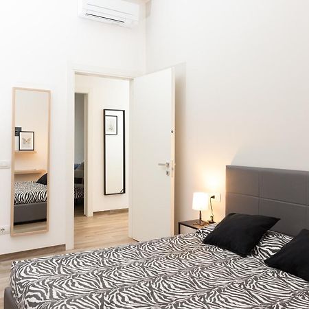 Portaromana Tres Chic Milan Bagian luar foto