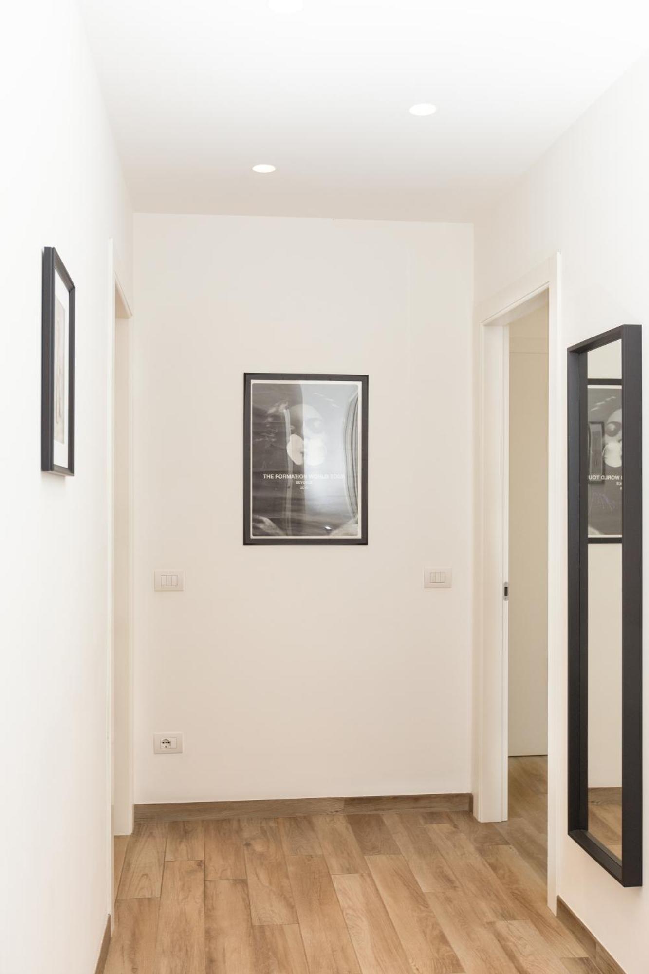 Portaromana Tres Chic Milan Bagian luar foto